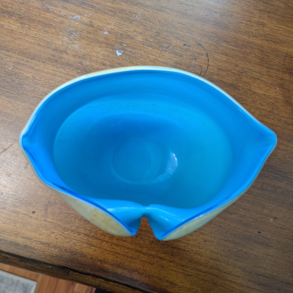 Blue and Cream Owl Art Glass Sculpture - Picture 3 of 4